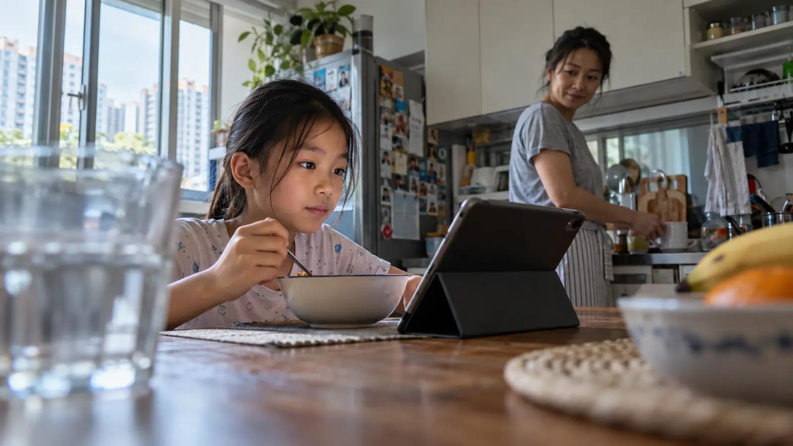 Peut-on mesurer l’attention des enfants dans la vraie vie ? Ce qu’une étude de 28 jours à Singapour a révélé